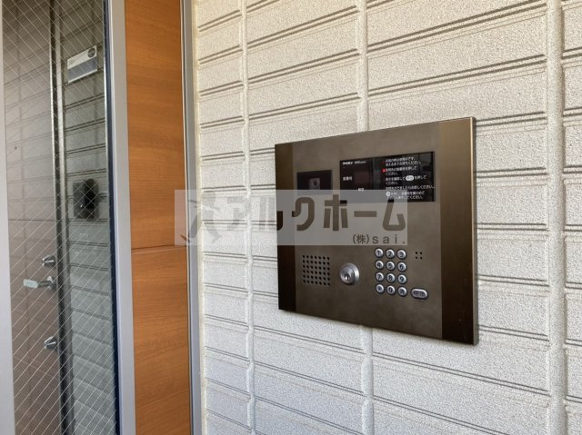 メゾンメルヴェイユのエントランス|メゾンメルヴェイユ（堅下駅・JR柏原駅）　エントランス