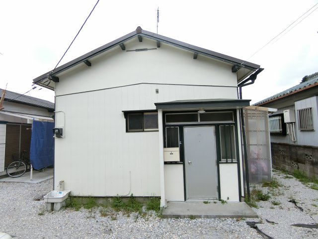 矢島様平屋のエントランス