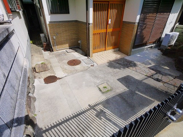 辻町金平邸の駐車場|カースペースがあります