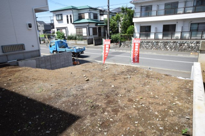 【外観】 | ＭＬＨ湘南台１丁目Ⅱ（NO.１）-建築条件無し売地（土地） | 湘南台駅徒歩7分☆前面道路より高くなっているのでプライバシーも安心☆湘南台1丁目住所の整形地はなかなか売りに出ない希少物件です☆建物は自由設計なので、イチから間取りも打ち合わせ可能です☆