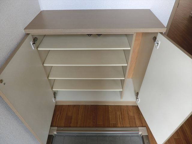 サンライフ大山Bの玄関