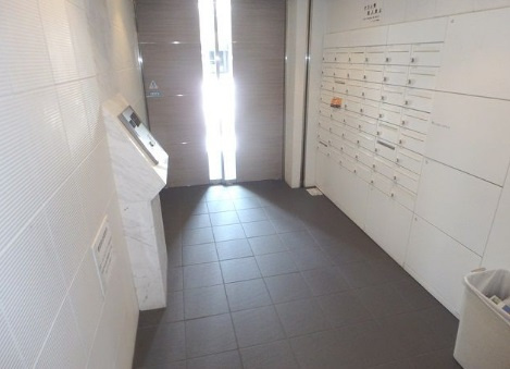 レオンコンフォート谷町六丁目　BRAVI不動産のロビー|【レオンコンフォート谷町六丁目】建物の内部です