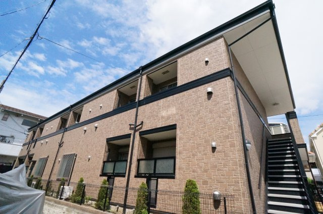 リバーサイドメゾン荒牧の外観