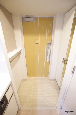 アーバネックス中崎町　仲介手数料無料の玄関