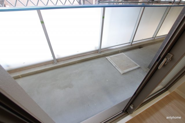 アーバネックス中崎町　仲介手数料無料のバルコニー