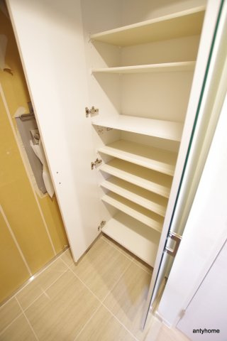 アーバネックス中崎町　仲介手数料無料の玄関