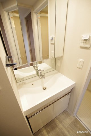 アーバネックス中崎町　仲介手数料無料の洗面所