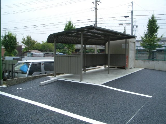 ファミールみなとのその他共用部分|自転車置場