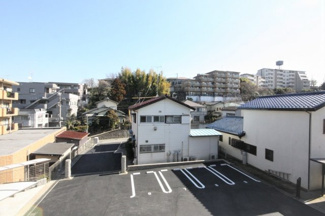 【展望】 | ウィステリア　ヨコハマ　　前面は駐車場ですので、陽を遮る高い建物はありませんよ♪