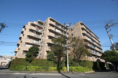 【外観】 | オーベル元住吉 | 家族の顔が見える対面式キッチン採用♪全居室に窓があり開放感あり！