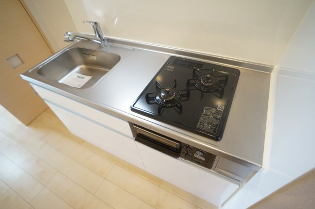 パークサイド宝塚のキッチン|参考、同建物・反転間取りの号室