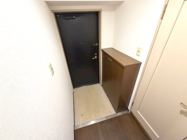 【玄関】 | アヴァンセ岡本