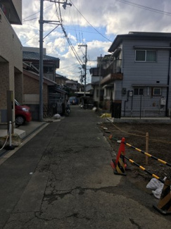 【前面道路含む現地写真】
