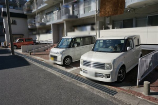 【駐車場】