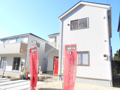 【外観】 | 野田市　山崎貝塚町　全2棟　2号棟　44坪 | 2280から2080万円に価格変更。更に1780また1580万円に価格変更。並列２台駐車。南向き。