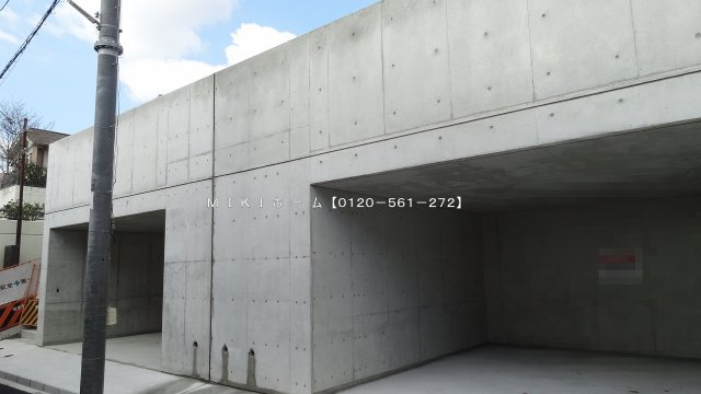箕面市箕面8丁目　3区画分譲地