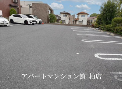 【駐車場】 | フラッツ酒井根Ⅰ号棟