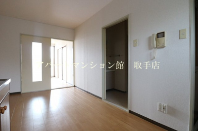 【居間・リビング】 | ヴィアーレ