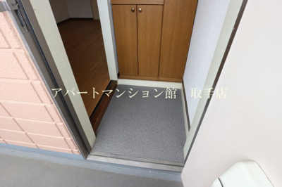 【玄関】 | ヴィアーレ