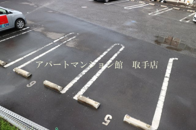 【駐車場】 | ヴィアーレ