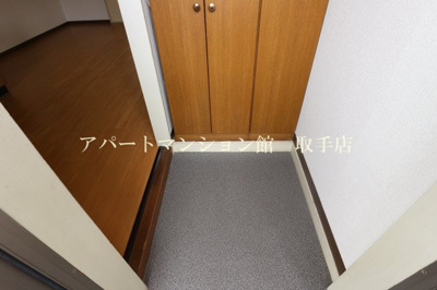 【玄関】 | ヴィアーレ