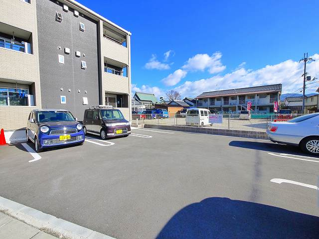 パルスクエアの駐車場|駐車場です