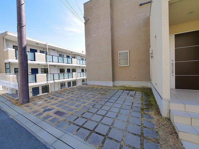 三碓5丁目戸建の駐車場