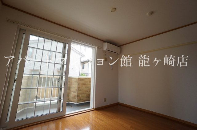 ファイン・ブリーズの居間・リビング