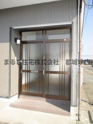 宮元晃貸家のエントランス