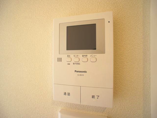 【セキュリティ】 | ドルチェコートＣ | 訪問者の確認ができるTVドアホン付きです♪
