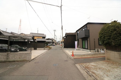 【前面道路含む現地写真】 | 播磨町本荘2丁目 （播磨町駅） | ■前面道路を含む現地写真(南東方向より撮影)