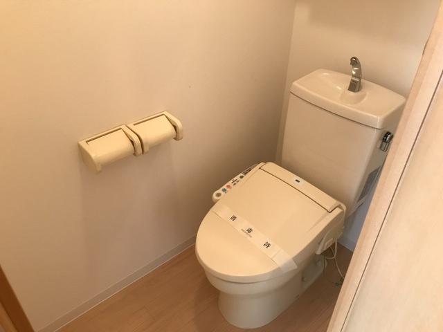 サン・フレールのトイレ