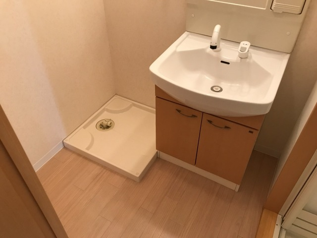 サン・フレールの洗面所