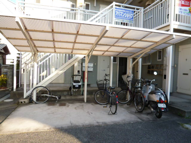 倉敷市田ノ上のアパートのその他共用部分|自転車置き場