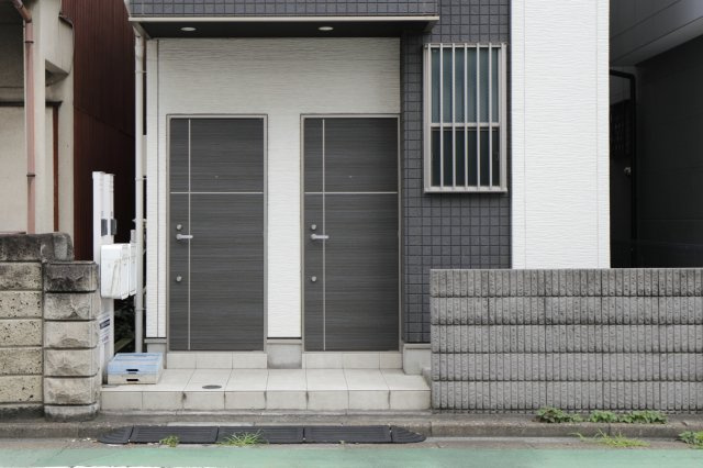 K-house北小岩のエントランス