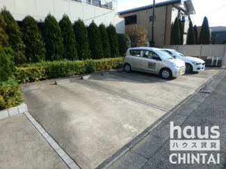 【駐車場】