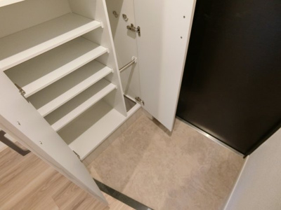 【玄関】 | レオンコンフォート新梅田Ⅲ