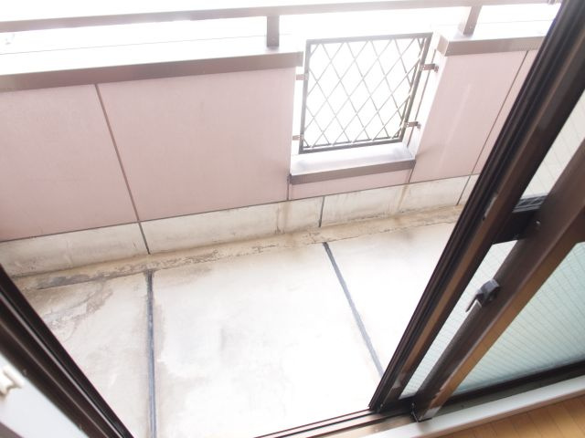 MEGA DOME WESTのバルコニー