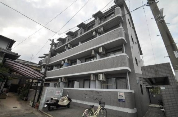 エステートモア諸岡