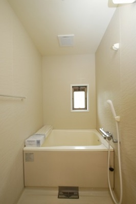 ルビーハイツの浴室|ルビーハイツ202号室　