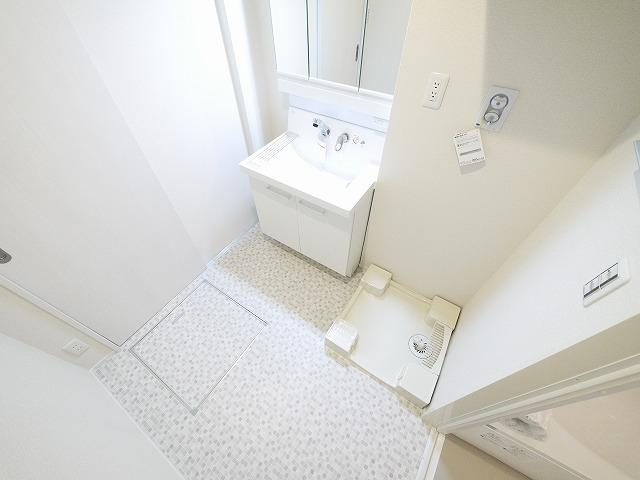 ローレル奈良町の洗面所|脱衣スペースもあります