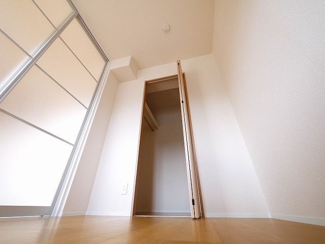 ローレル奈良町の収納|ウォークインクローゼットがあります