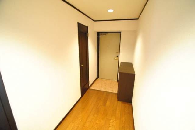 ライオンズマンション六ッ門第2の玄関|内装イメージ：同物件別室