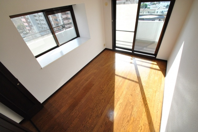 ライオンズマンション六ッ門第2の洋室|内装イメージ：同物件別室