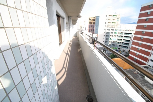ライオンズマンション六ッ門第2のバルコニー|内装イメージ：同物件別室