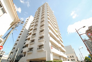ライオンズマンション六ッ門第2の外観