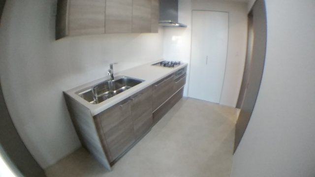 中央区日本橋箱崎町の賃貸マンションのキッチン|同反転タイプ参照