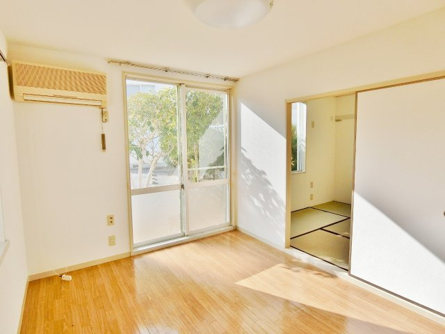 サンフィルド東金Ⅳの洋室