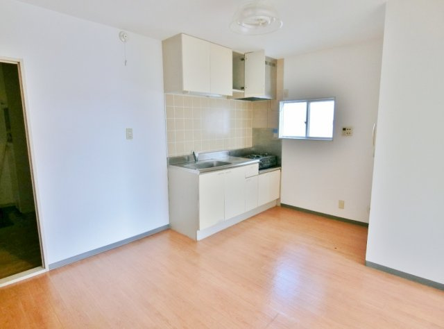 サンフィルド東金Ⅳの居間・リビング