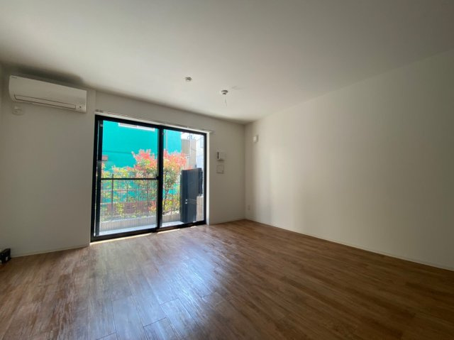 AMAZING GARDEN Northの居間・リビング